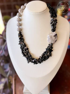 Colar Jaspe e Cascalho