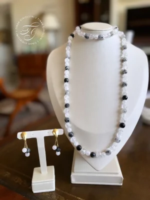 Conjunto colar e brinco Quartzo Turmalinado e Cristais trincados